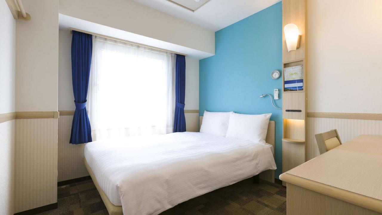 Toyoko Inn Hiroshima-Eki Stadium Mae Exteriör bild